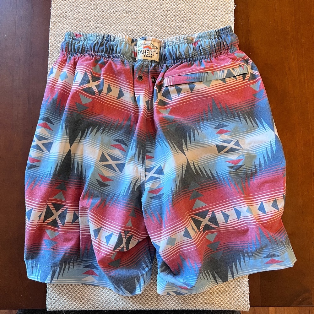 Faherty Brand Mens Swim Shorts Patterned M